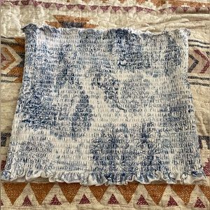 Strapless fitted top